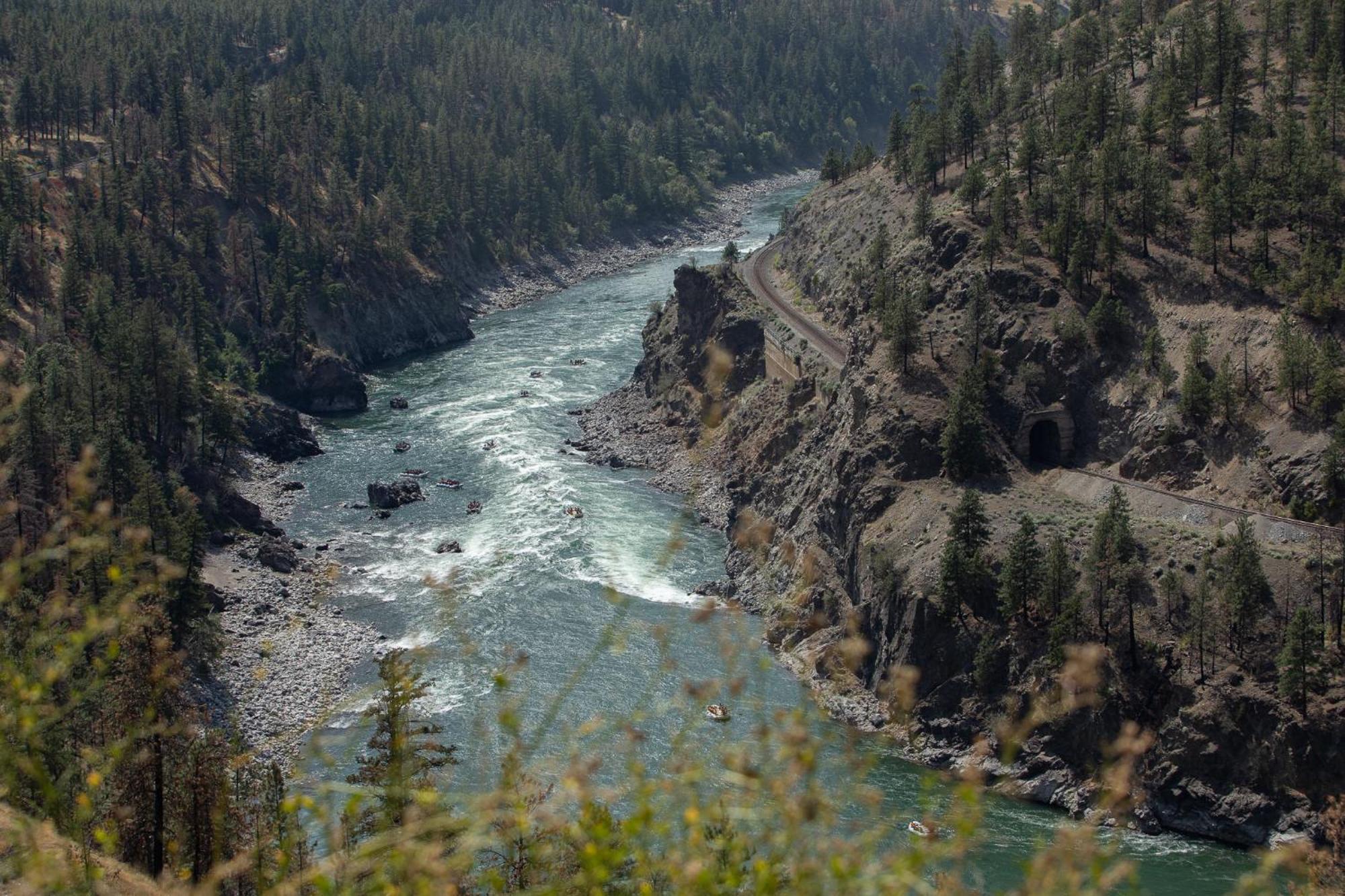 Kumsheen Rafting Resort Lytton Eksteriør bilde